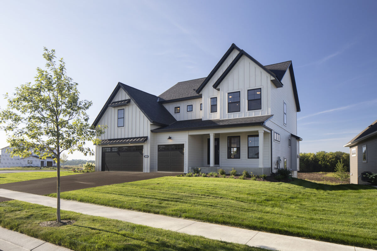 New Homes in Shakopee, MN Valley Crest M/I Homes