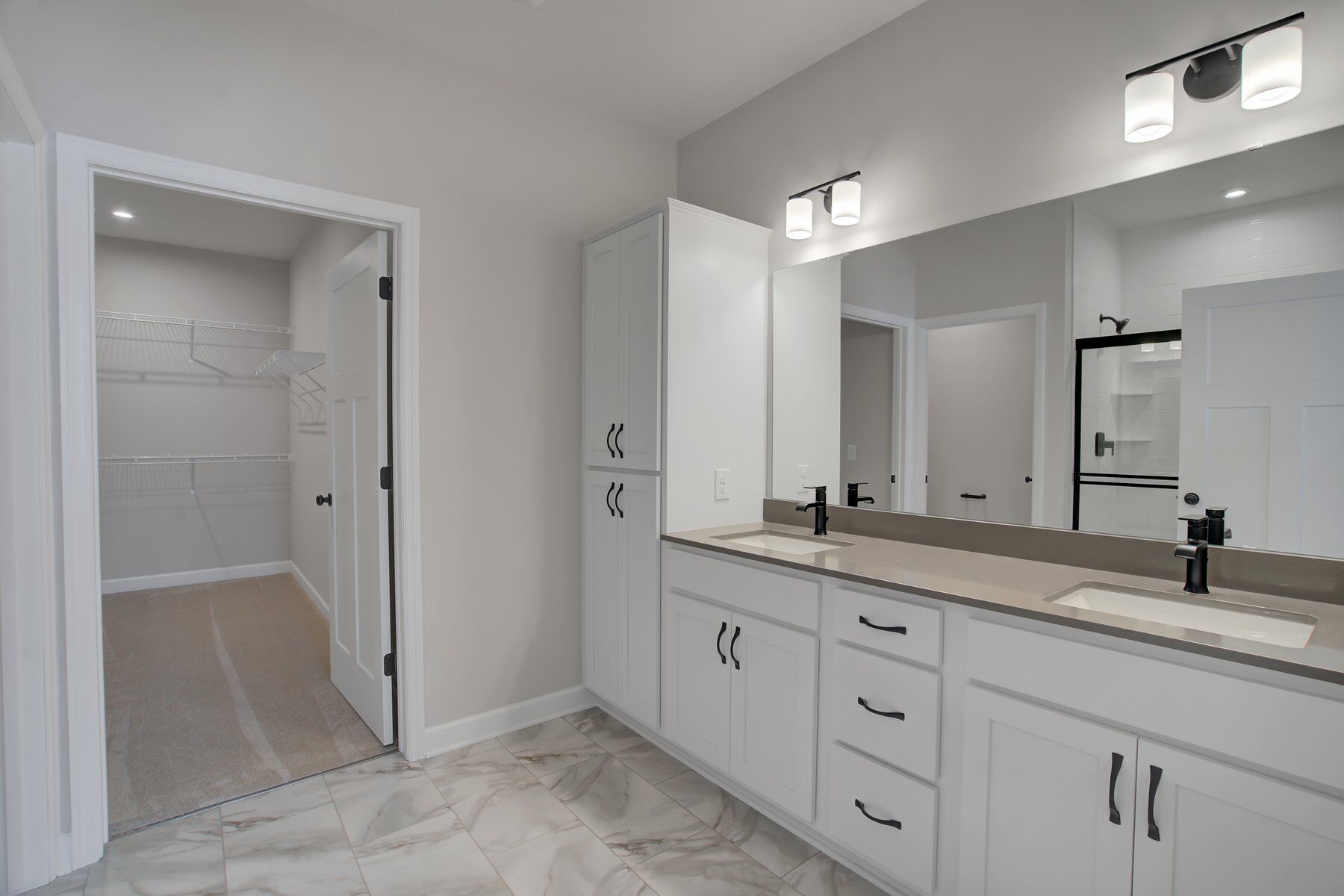 Magnolia Owner's Bathroom