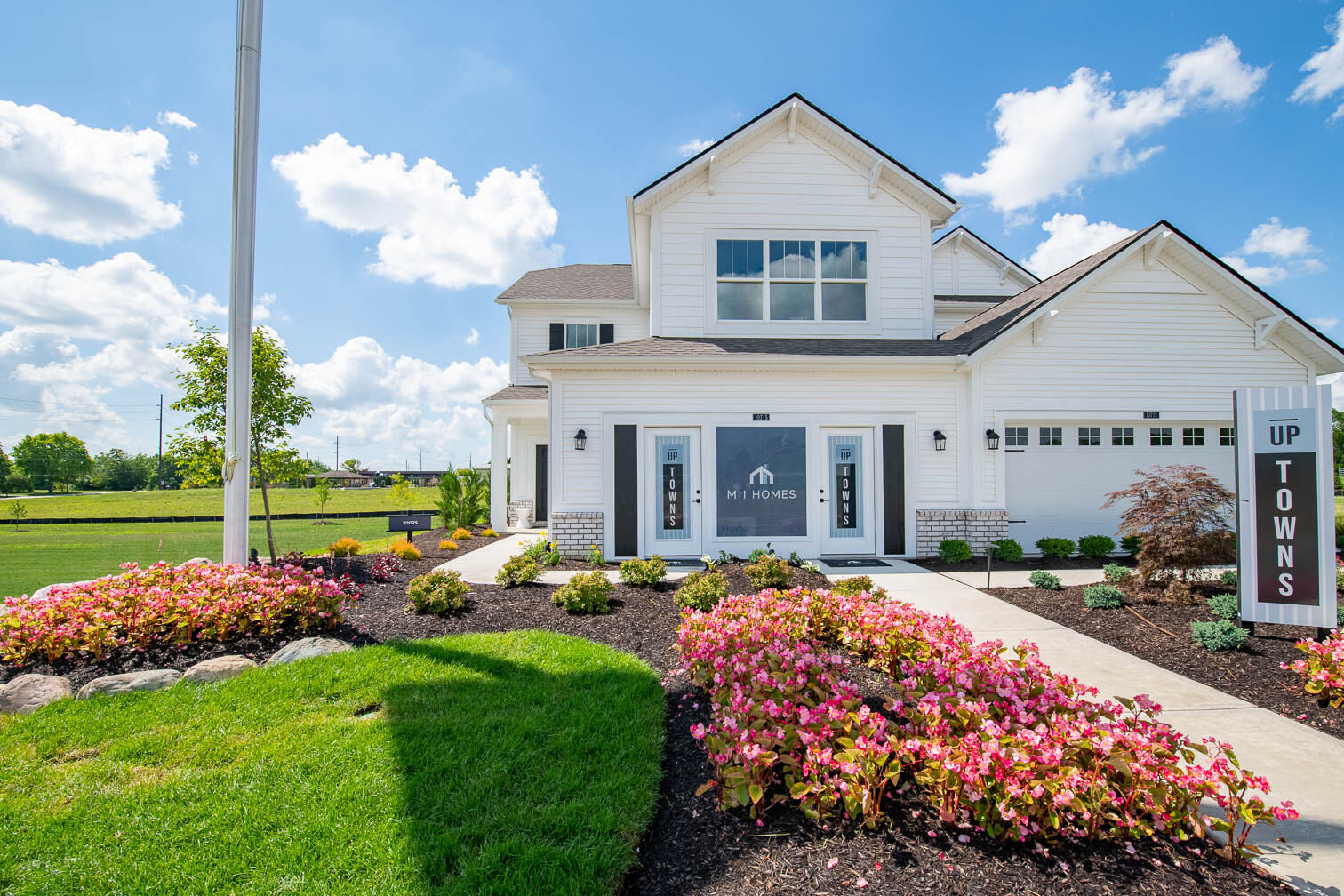 10715 Mangrove Drive