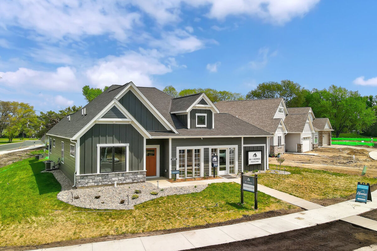 Alexander Woods New Homes in Blaine, MN M/I Homes