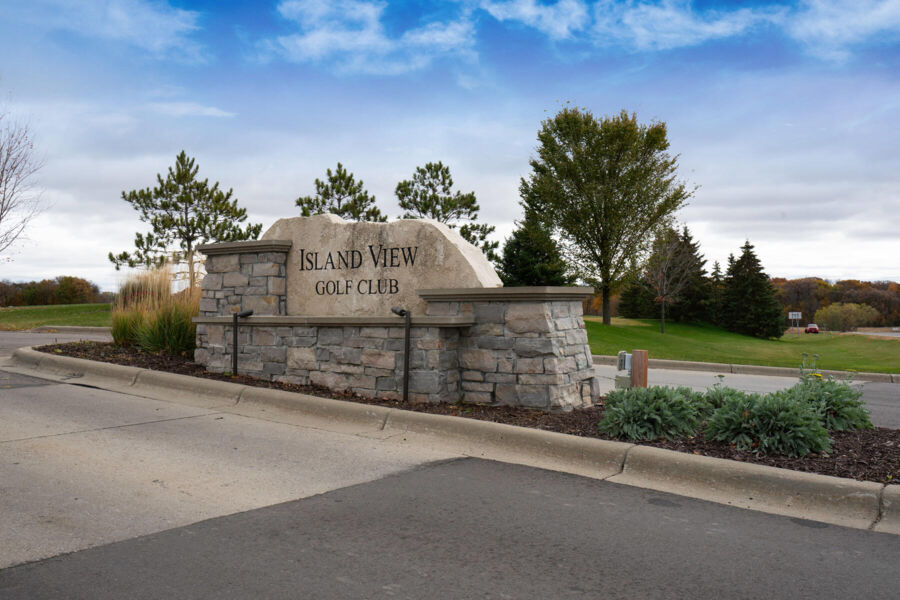 Join the Woodland Cove VIP List in MN M/I Homes