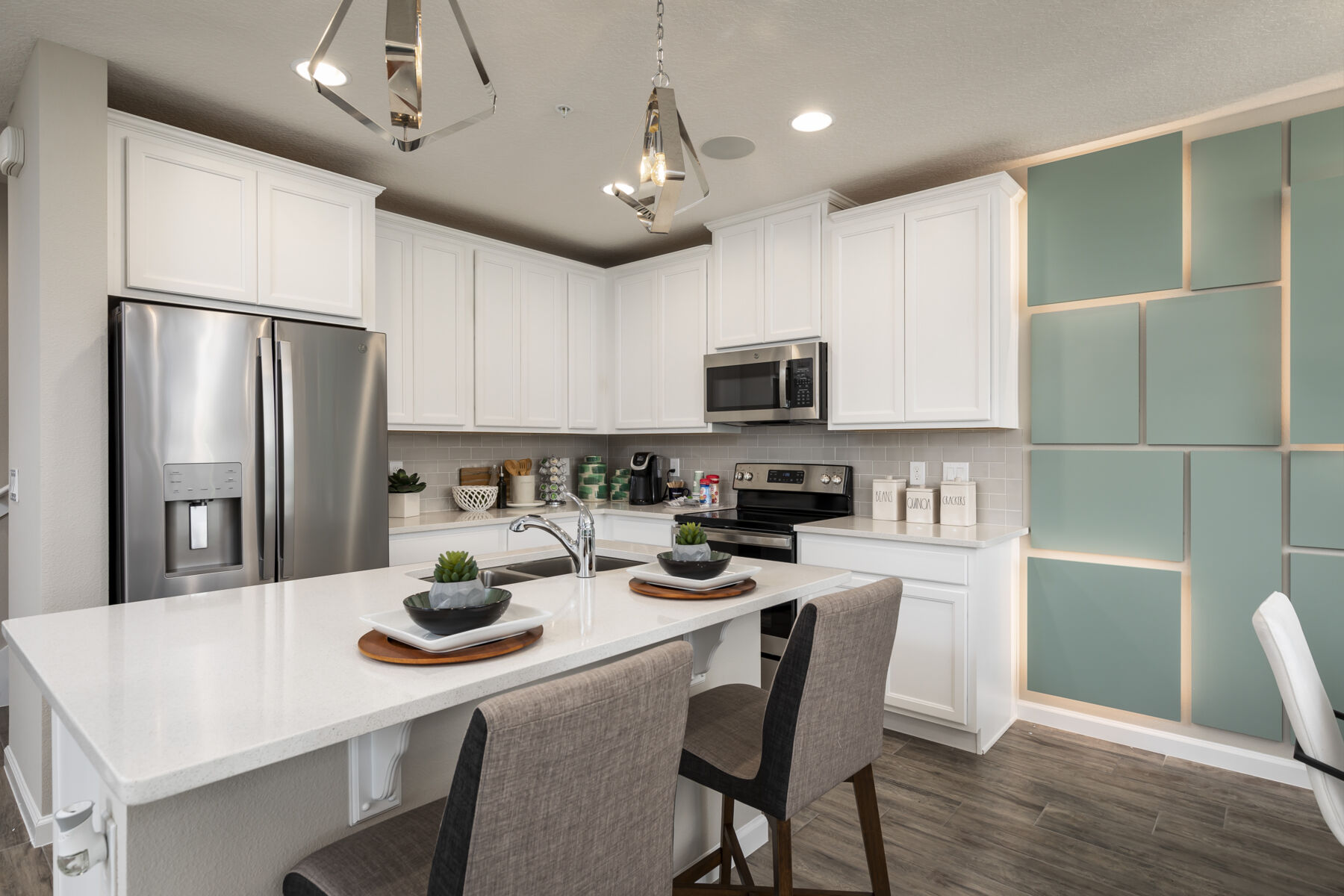Townhomes Near Orlando, FL - Narcoossee Commons - M/I Homes
