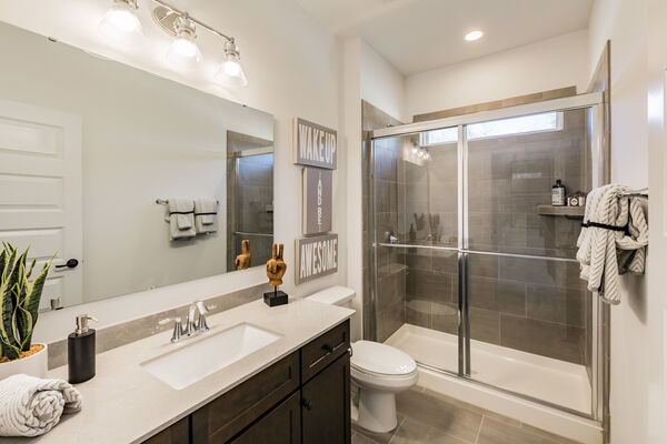 Bathroom With Neutral Colors