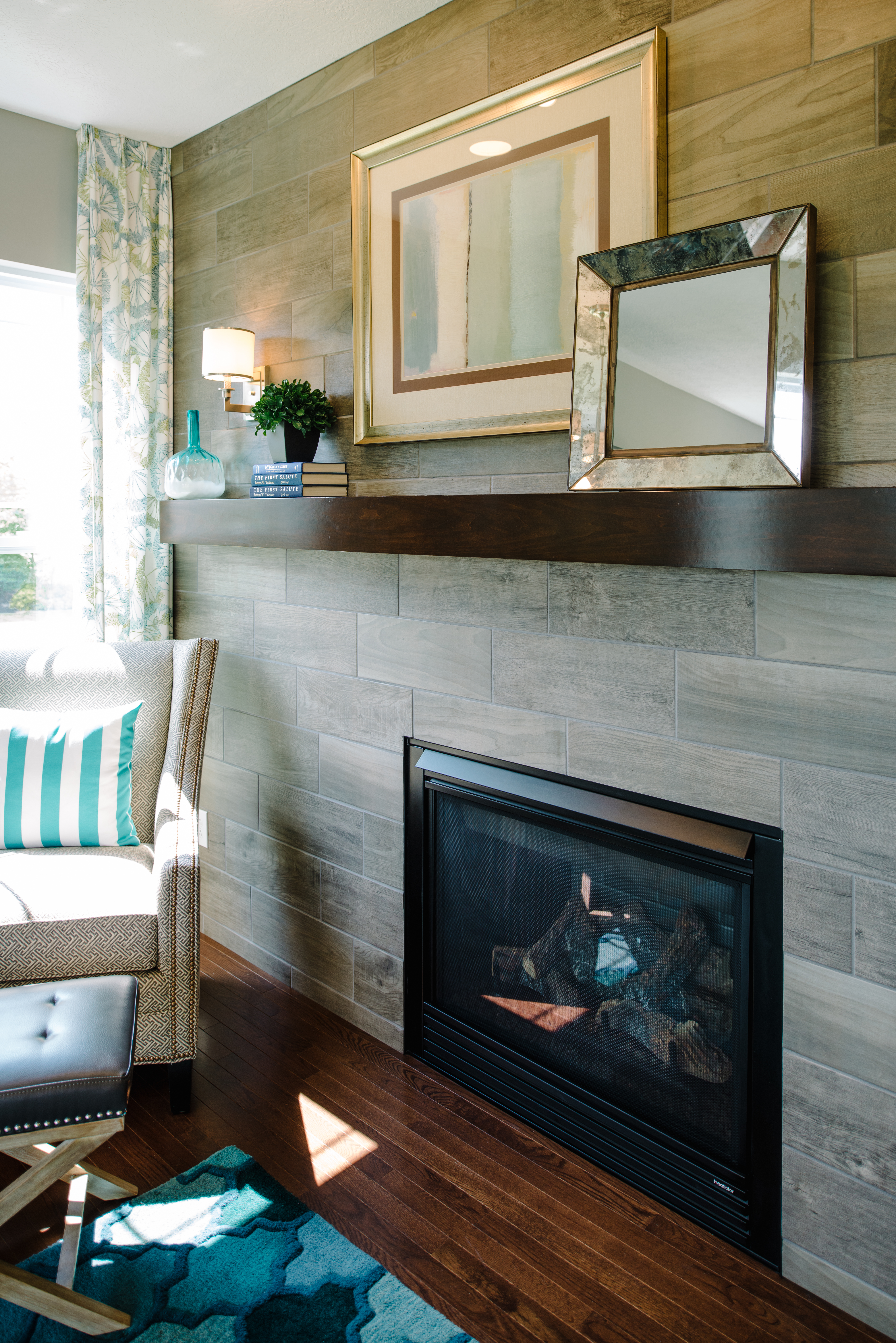 Fireplace Mantel With Picture Frames