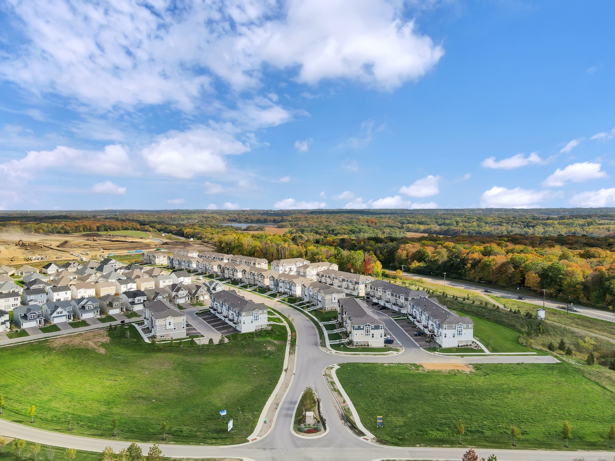 Homes for Sale Minnetrista, MN - Woodland Cove - M/I Homes