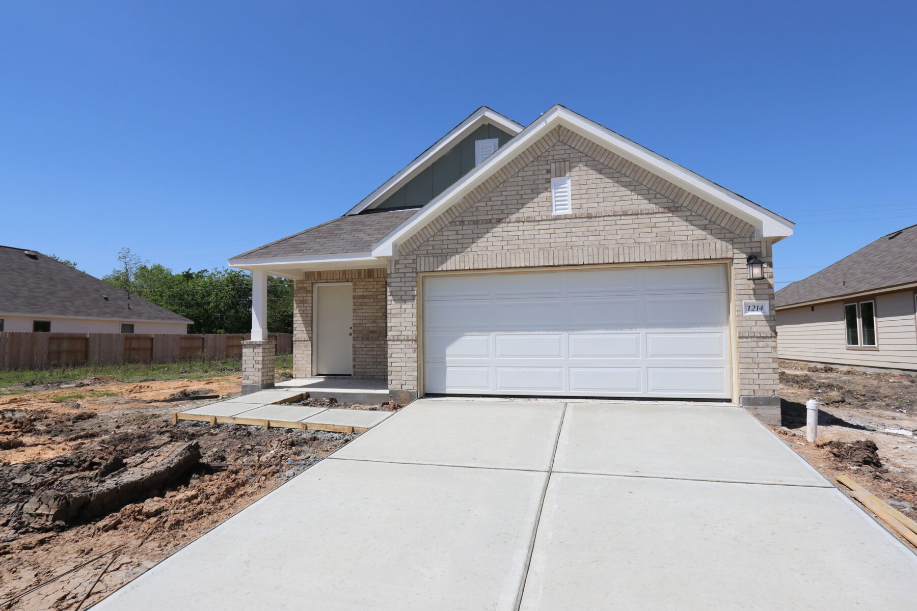 New Homes in Alvin, TX Mustang Crossing M/I Homes