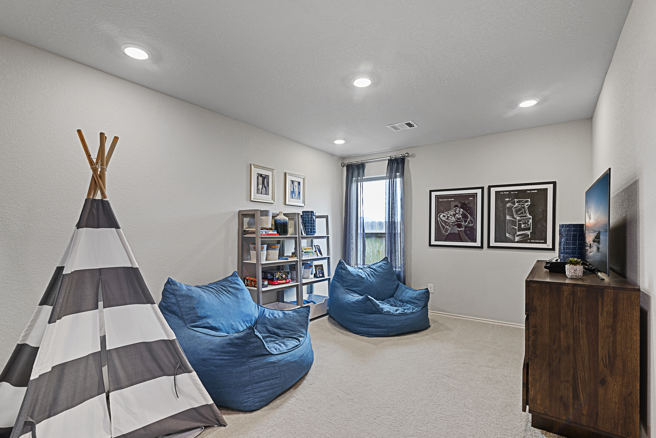 Play Room With Bean Bag Chairs and Tent