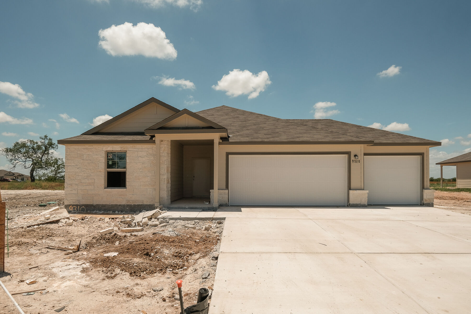 Homes for Sale in 78002 Summer Hills M/I Homes