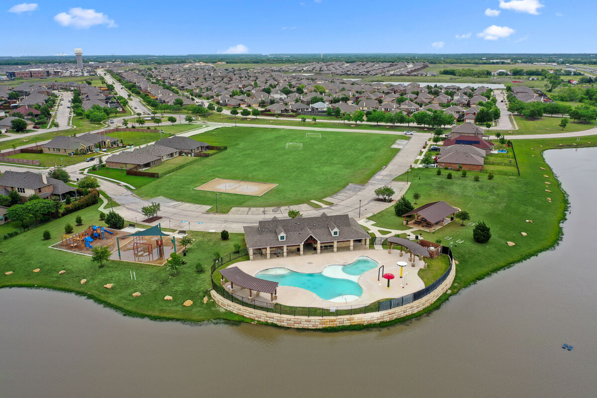 New Homes in Royse, City, TX Verandah M/I Homes