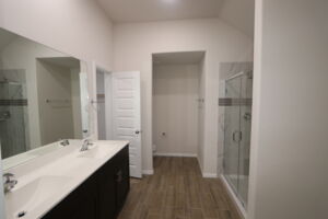 Owner's Bathroom