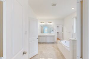 Owner's Bathroom