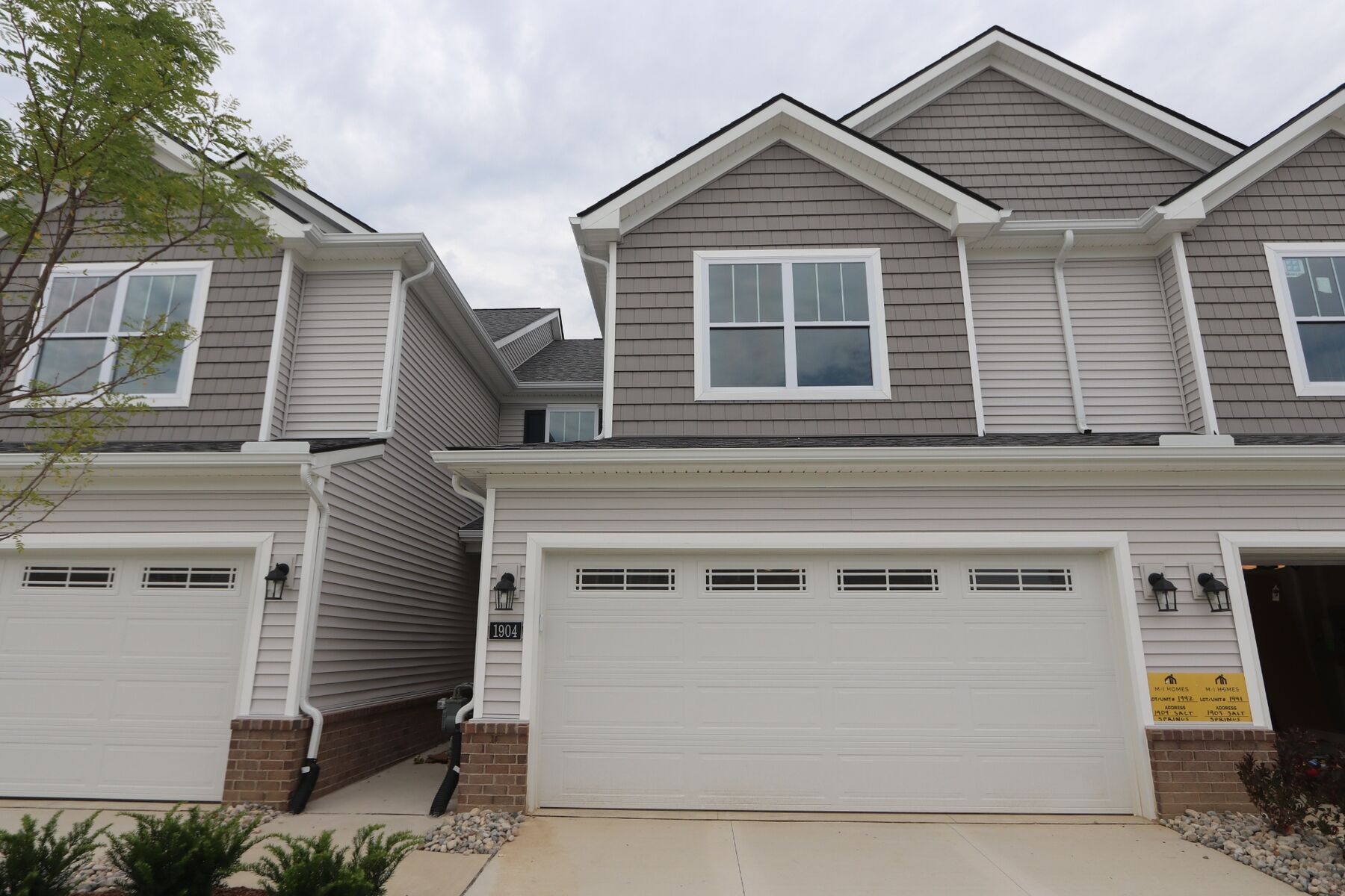 1904 Salt Springs Drive