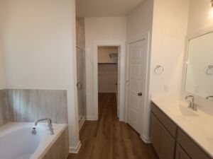 Owner's Bathroom