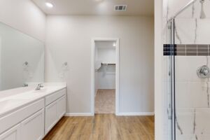 Owner's Bathroom