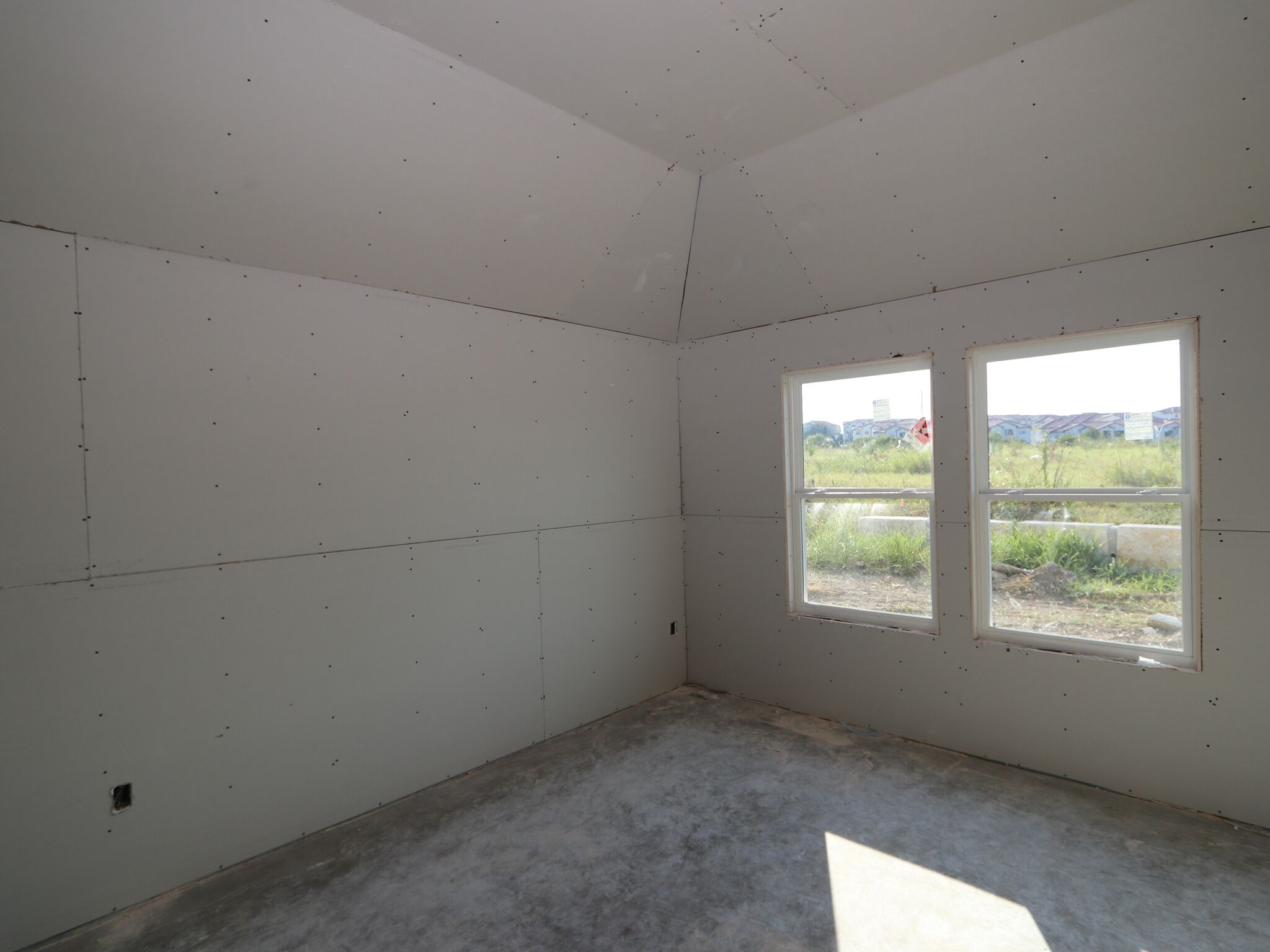 12104 Dillon Falls Drive