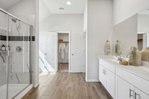 Owner's Bathroom