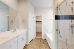 Owner's Bathroom