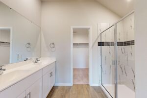 Owner's Bathroom