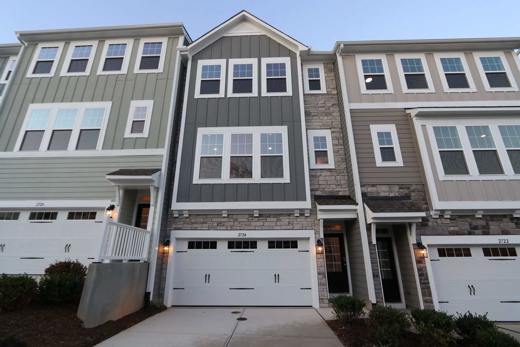 2724 Hunter Woods Drive