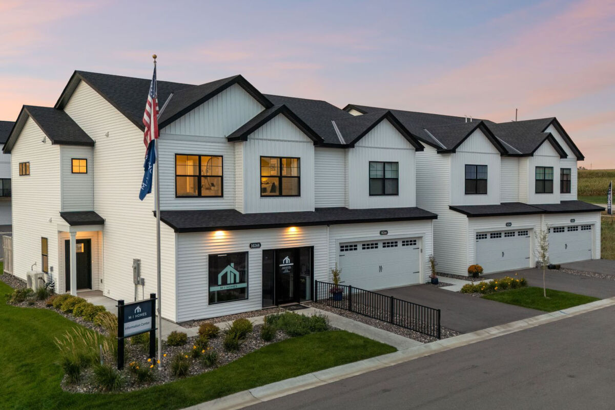 New Construction Homes Victoria, MN Birchwood M/I Homes