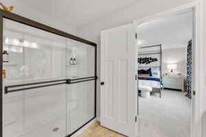 Owner's Bathroom