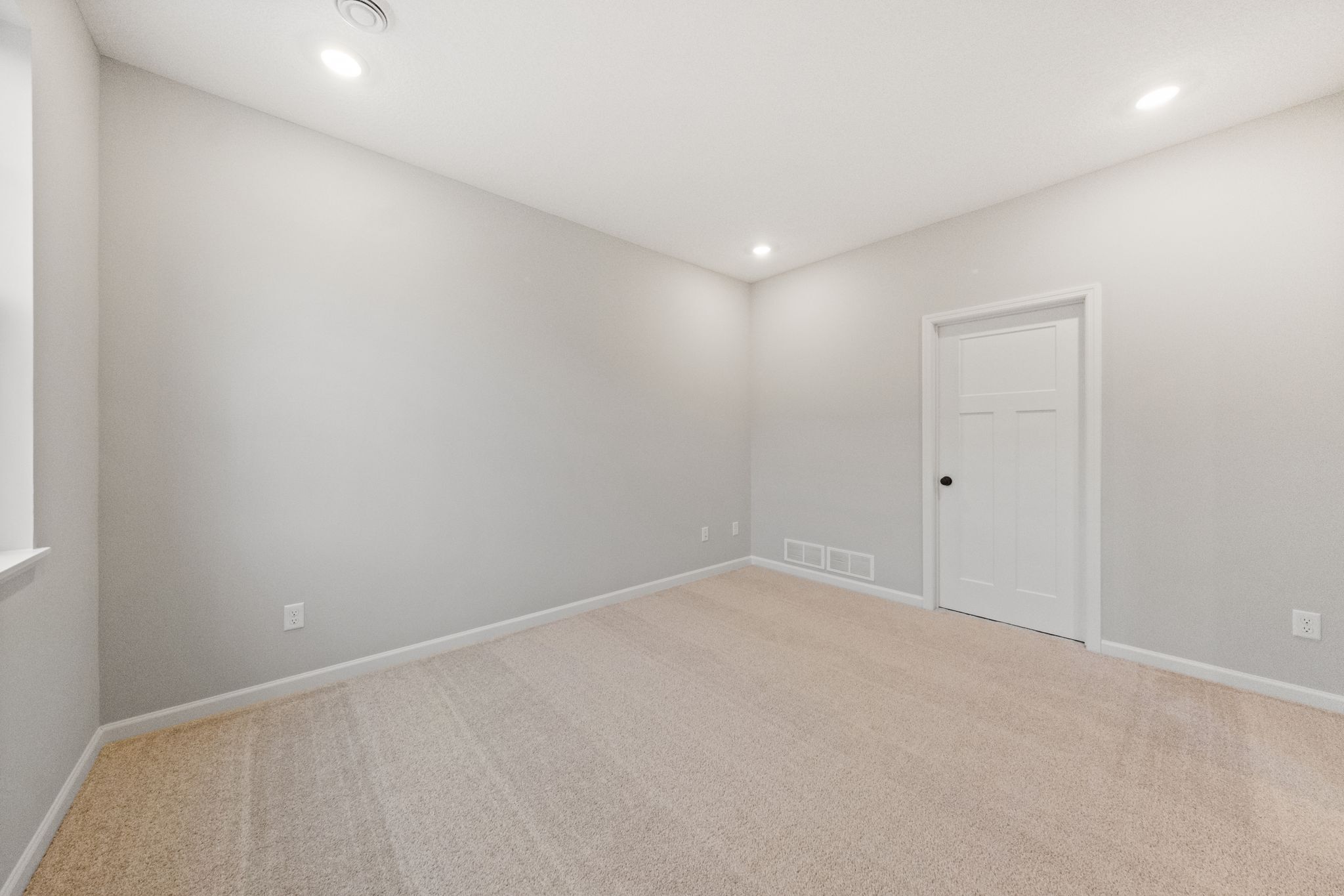 Lower Level Recreation Room