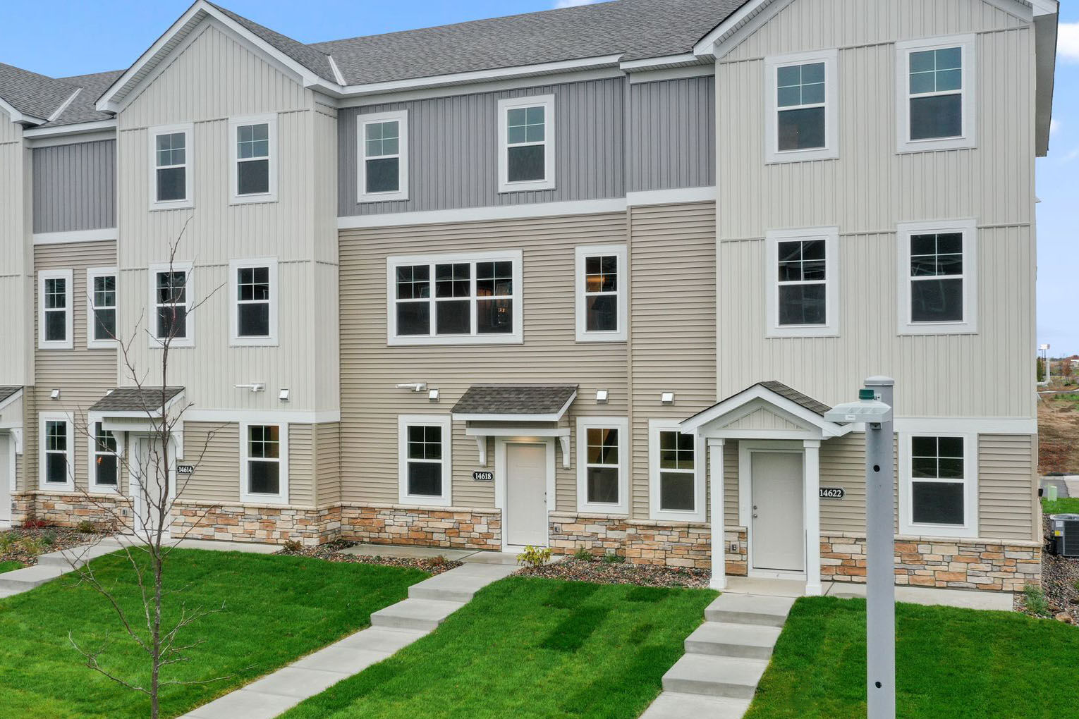 14618 Rhinestone Street NW