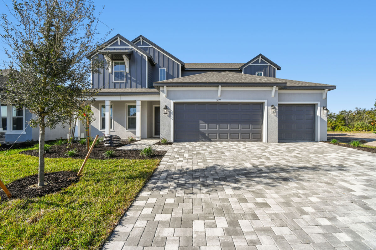 3677 142nd Terrace East