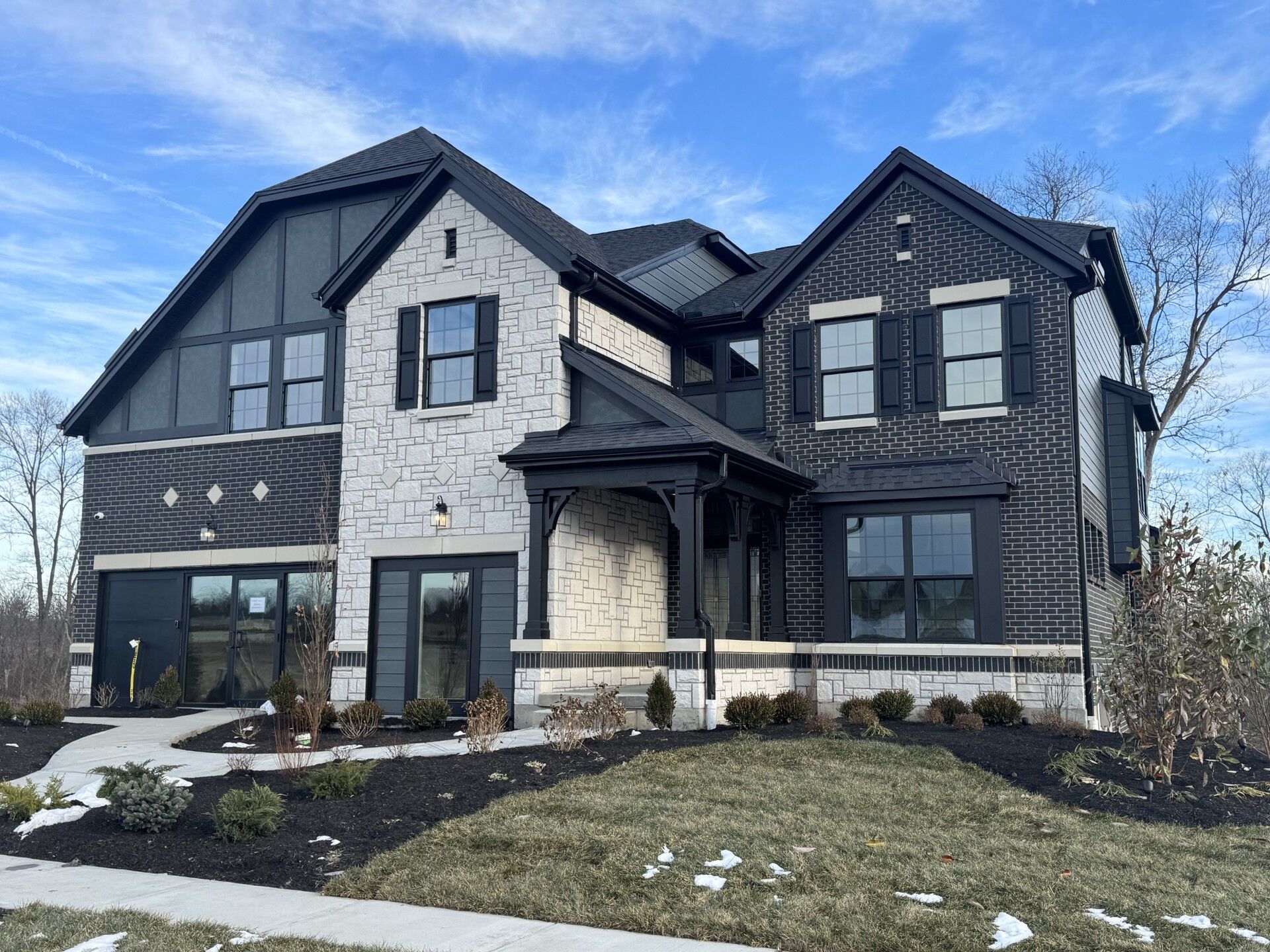 2412 Trail View