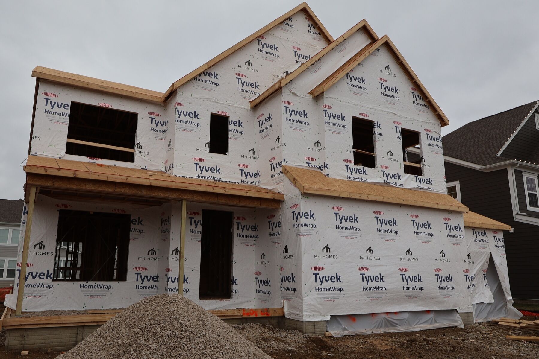 6976 Barksdale Drive