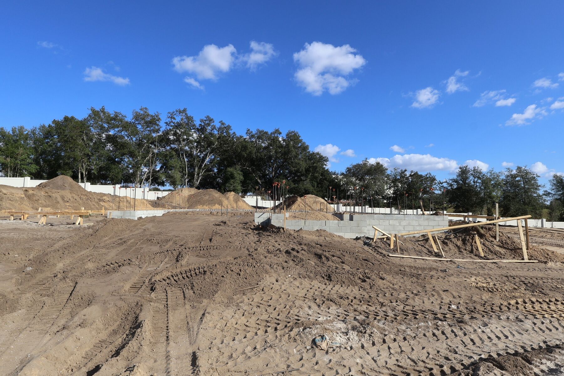 3318 Wolf Lake Avenue