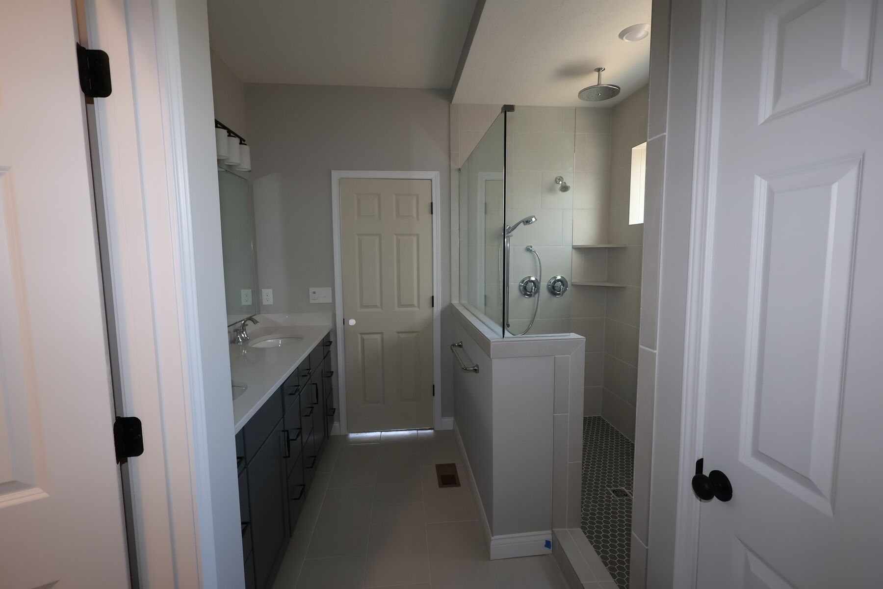 Owner's Bathroom