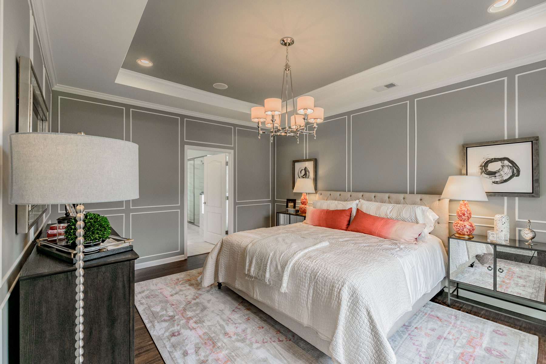 Bedroom With Nightstands With Mirror Drawers