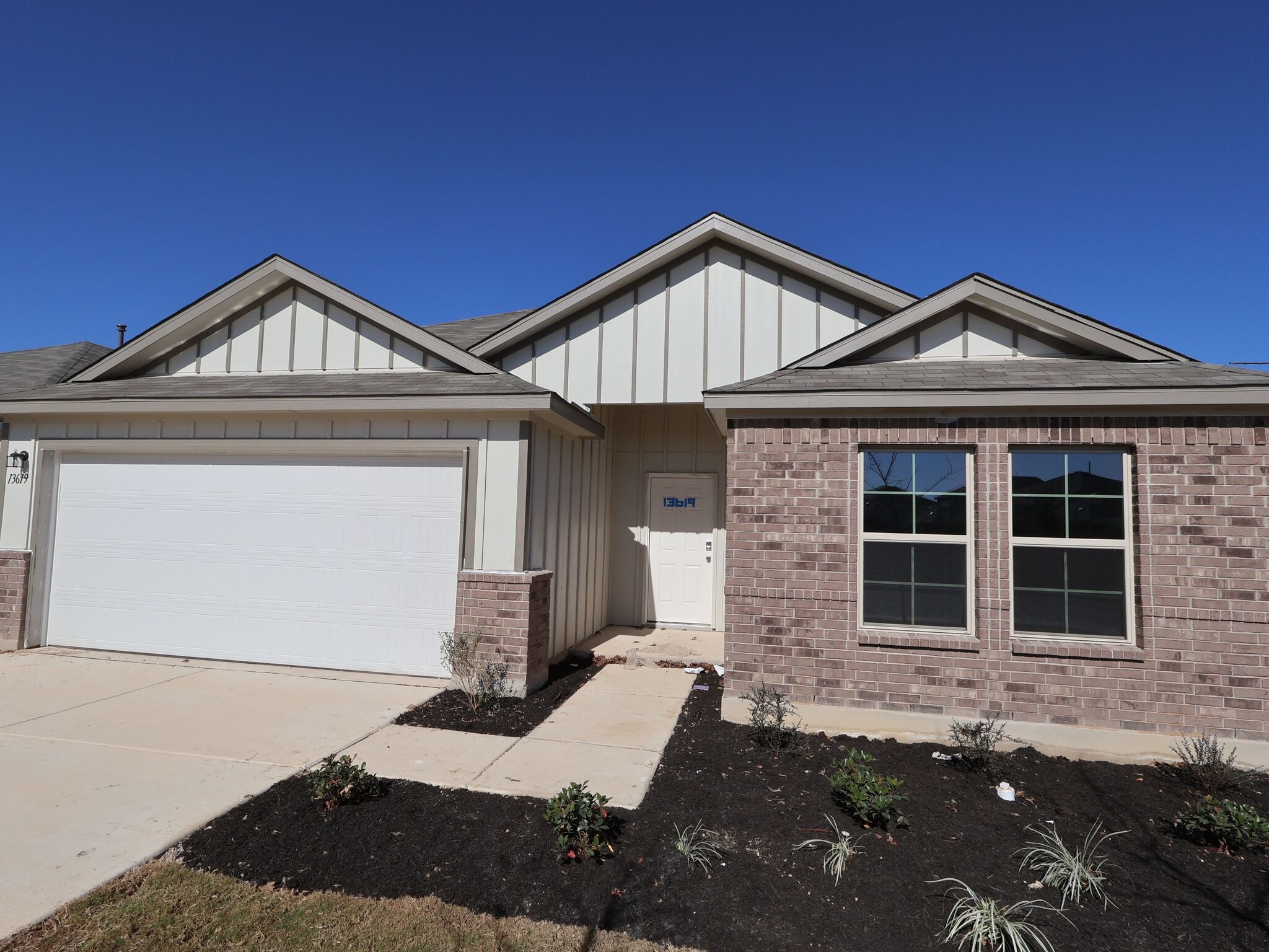 13619 Beebrush Saddle