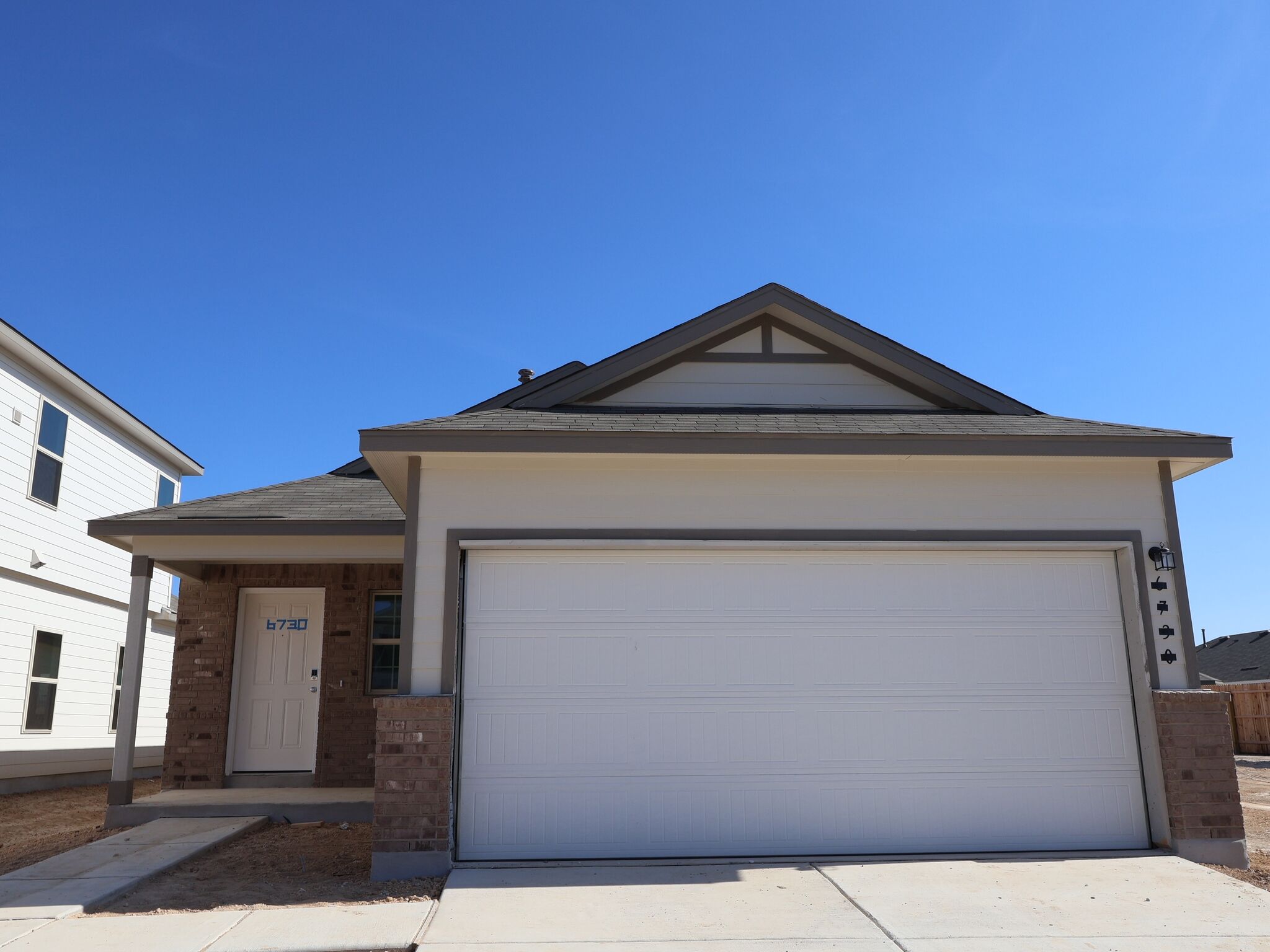 6730 Red Buffalo Trail
