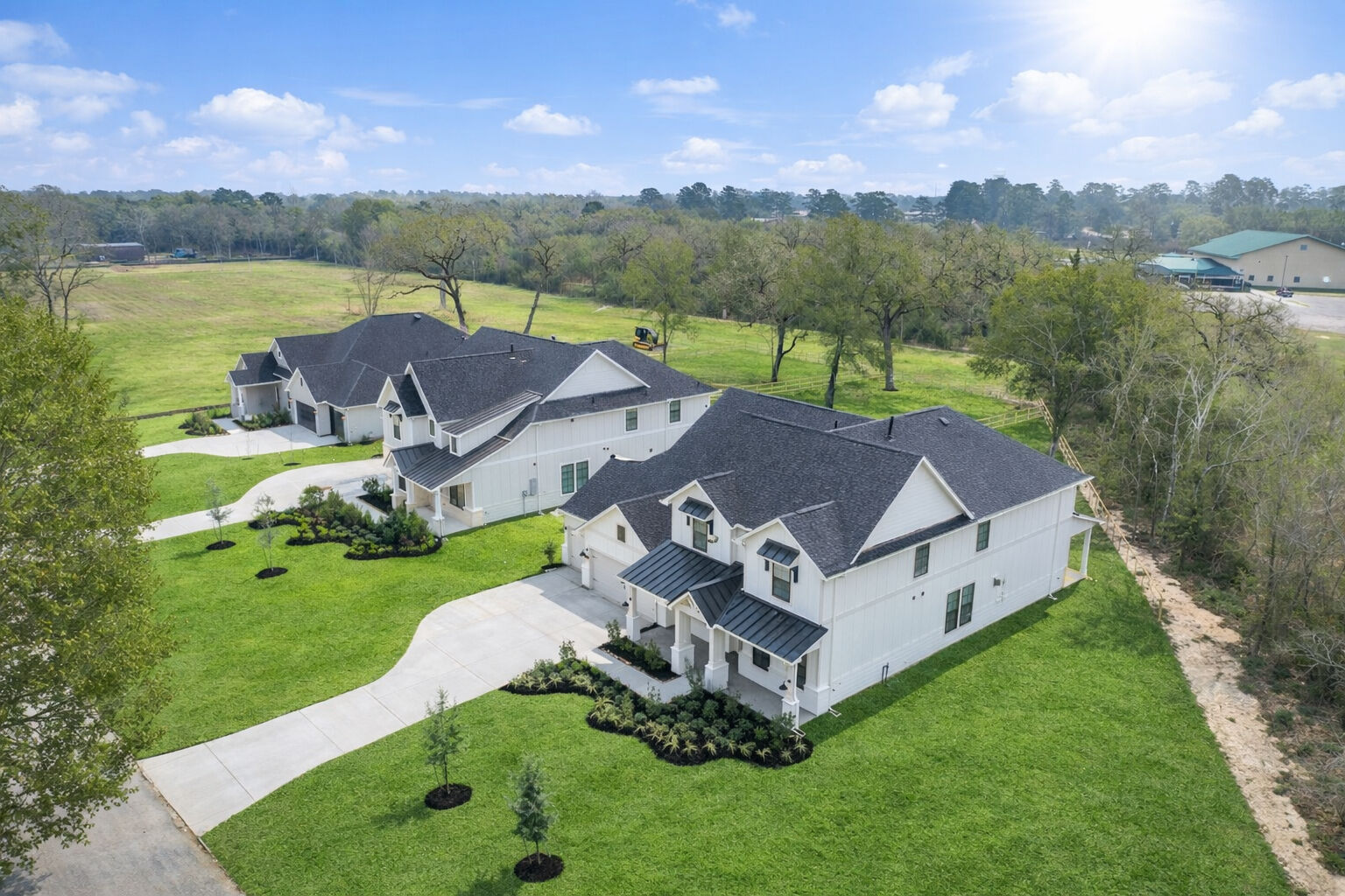 The Oaks on 6th Street