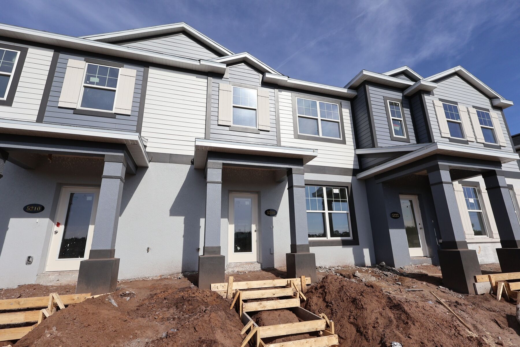 5216 Center Lake Ranch Boulevard