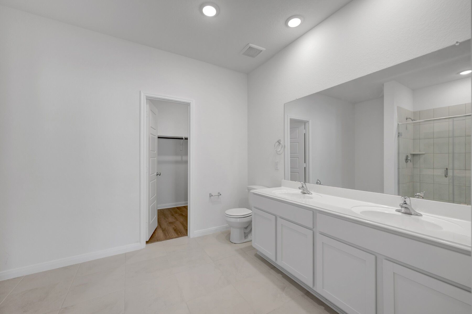Owner's Bathroom