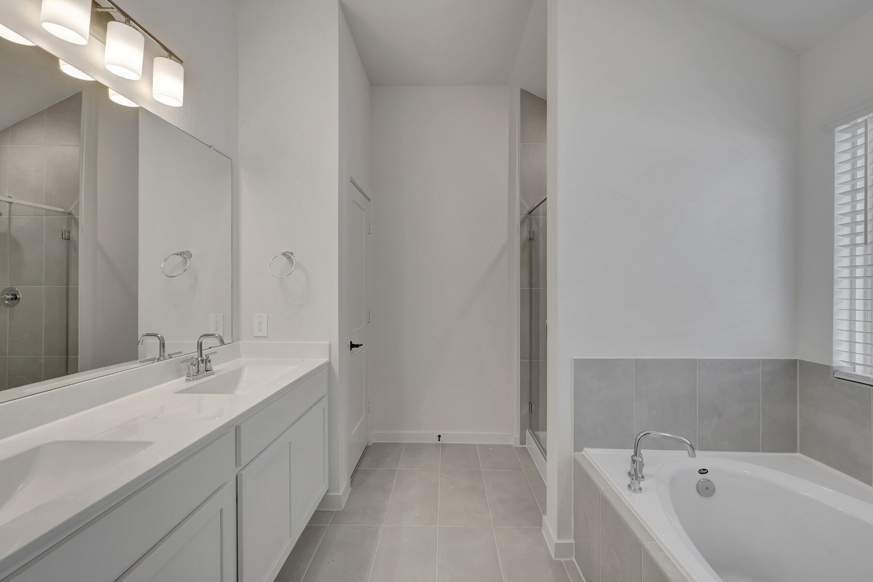 Owner's Bathroom