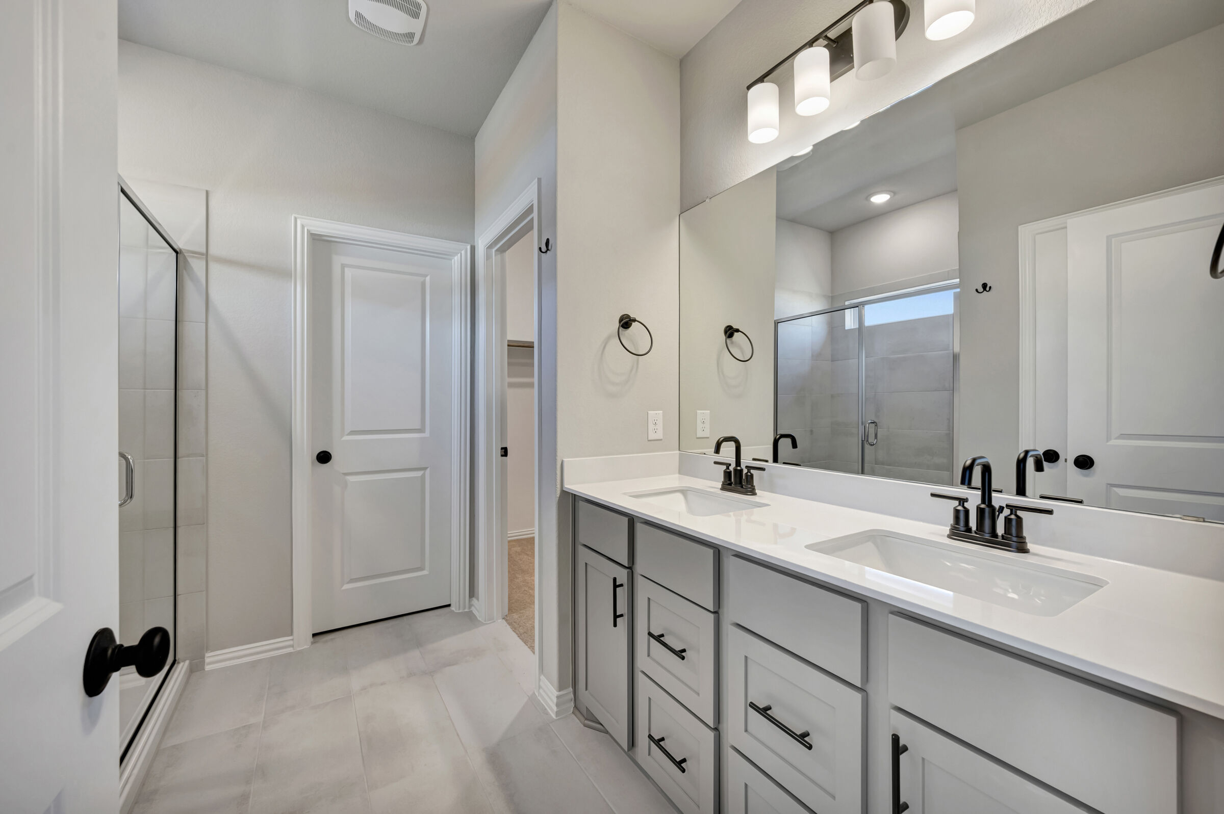 Owner's Bathroom