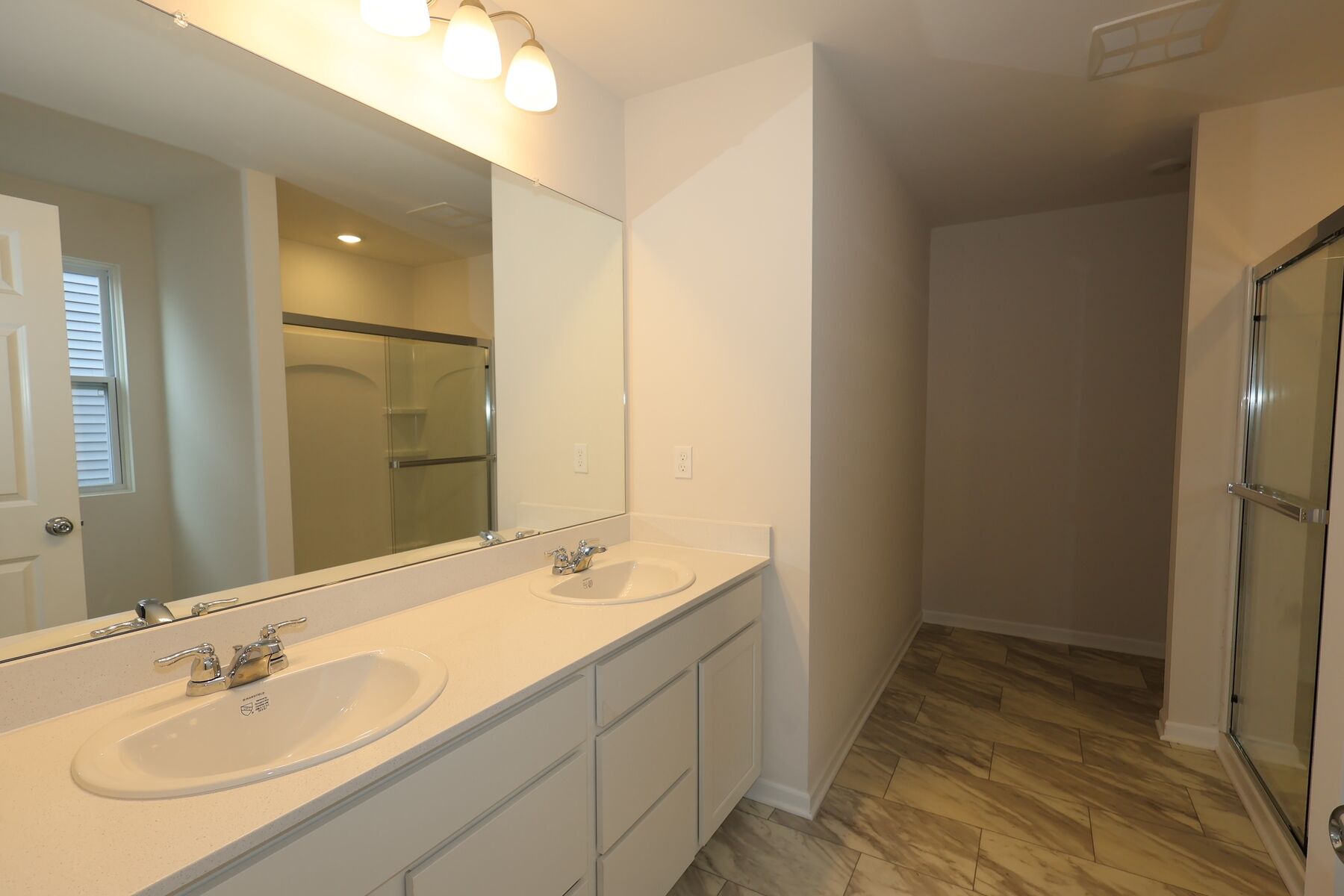 Owner's Bathroom