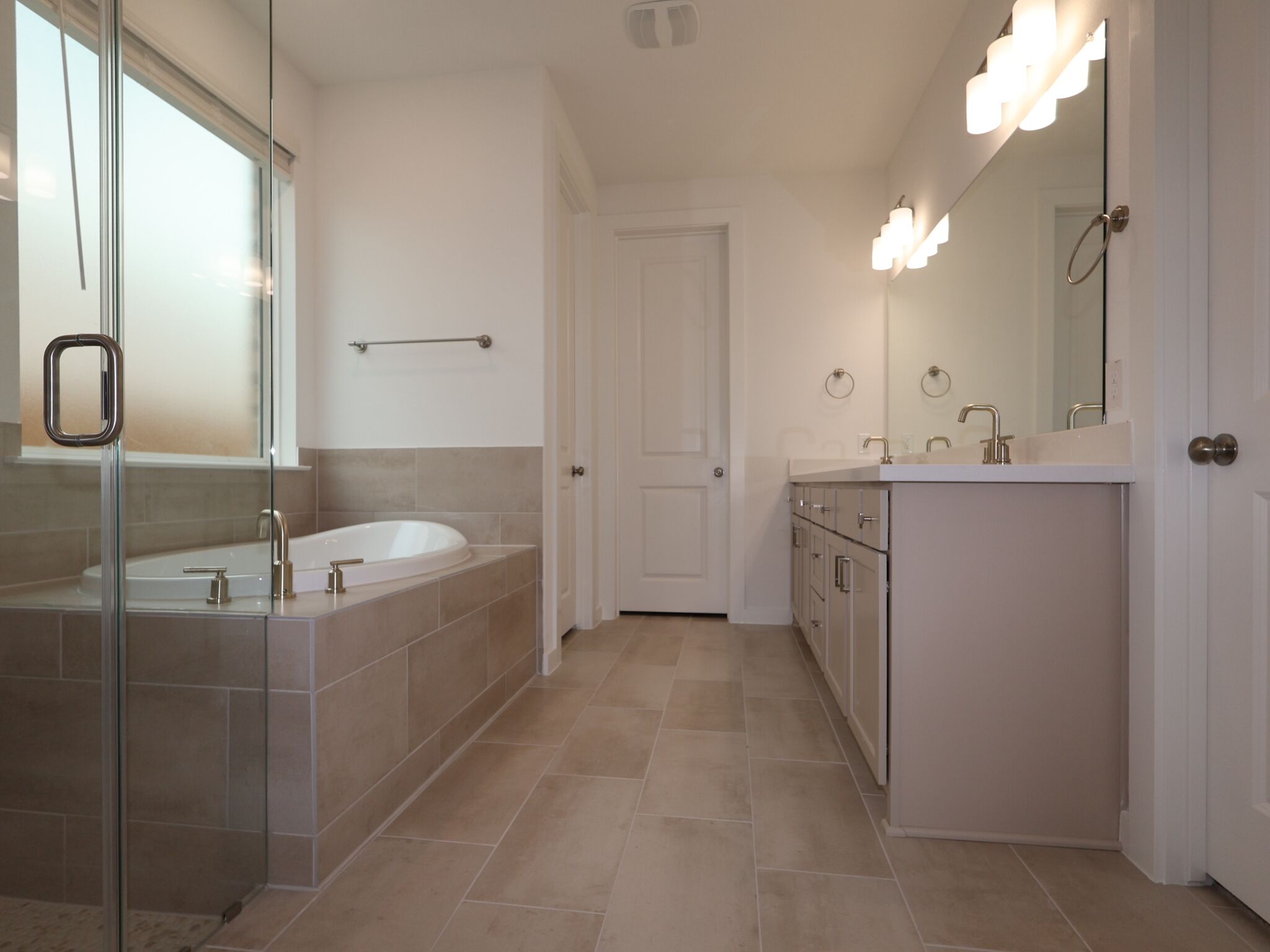 Owner's Bathroom