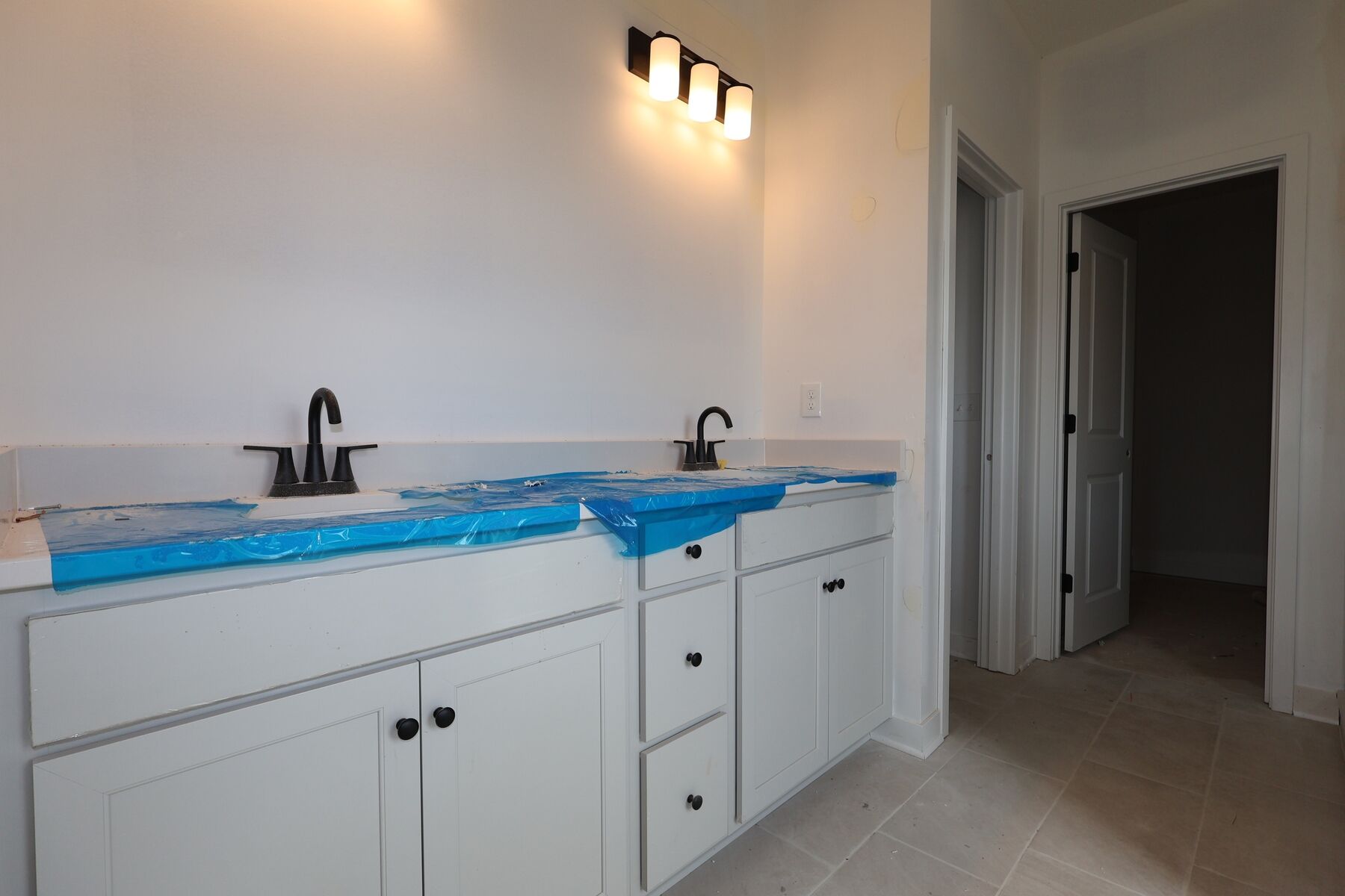 Owner's Bathroom