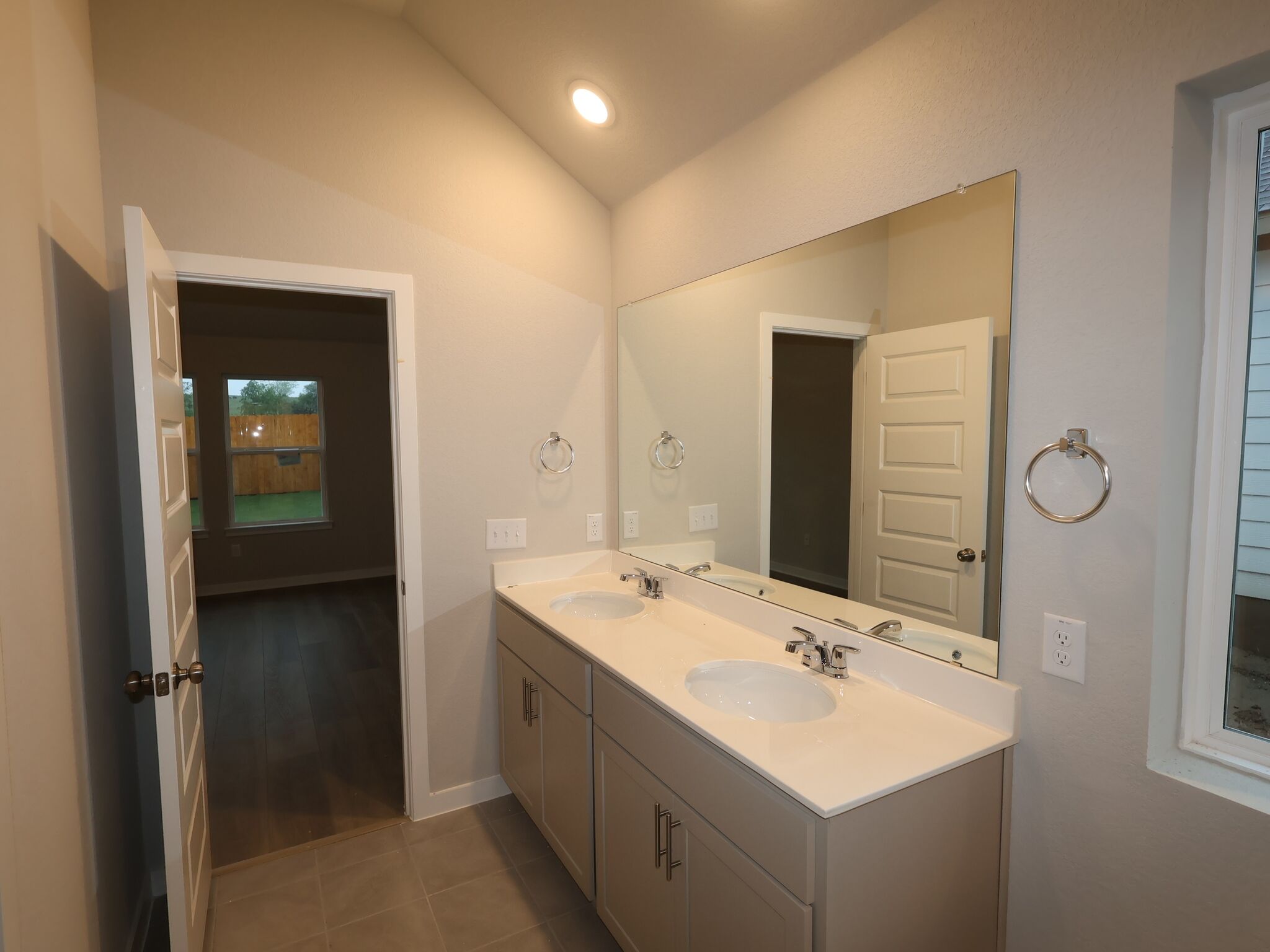 Owner's Bathroom