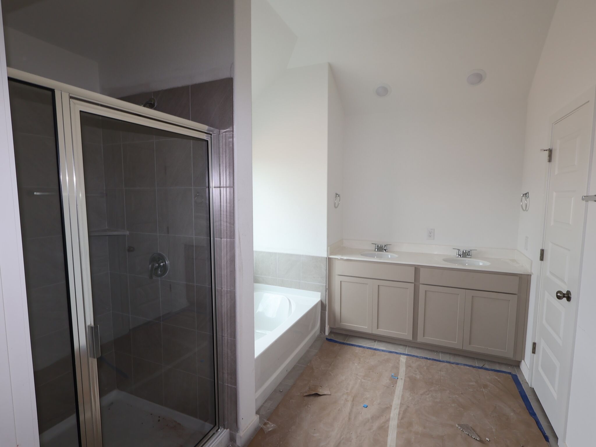 Owner's Bathroom