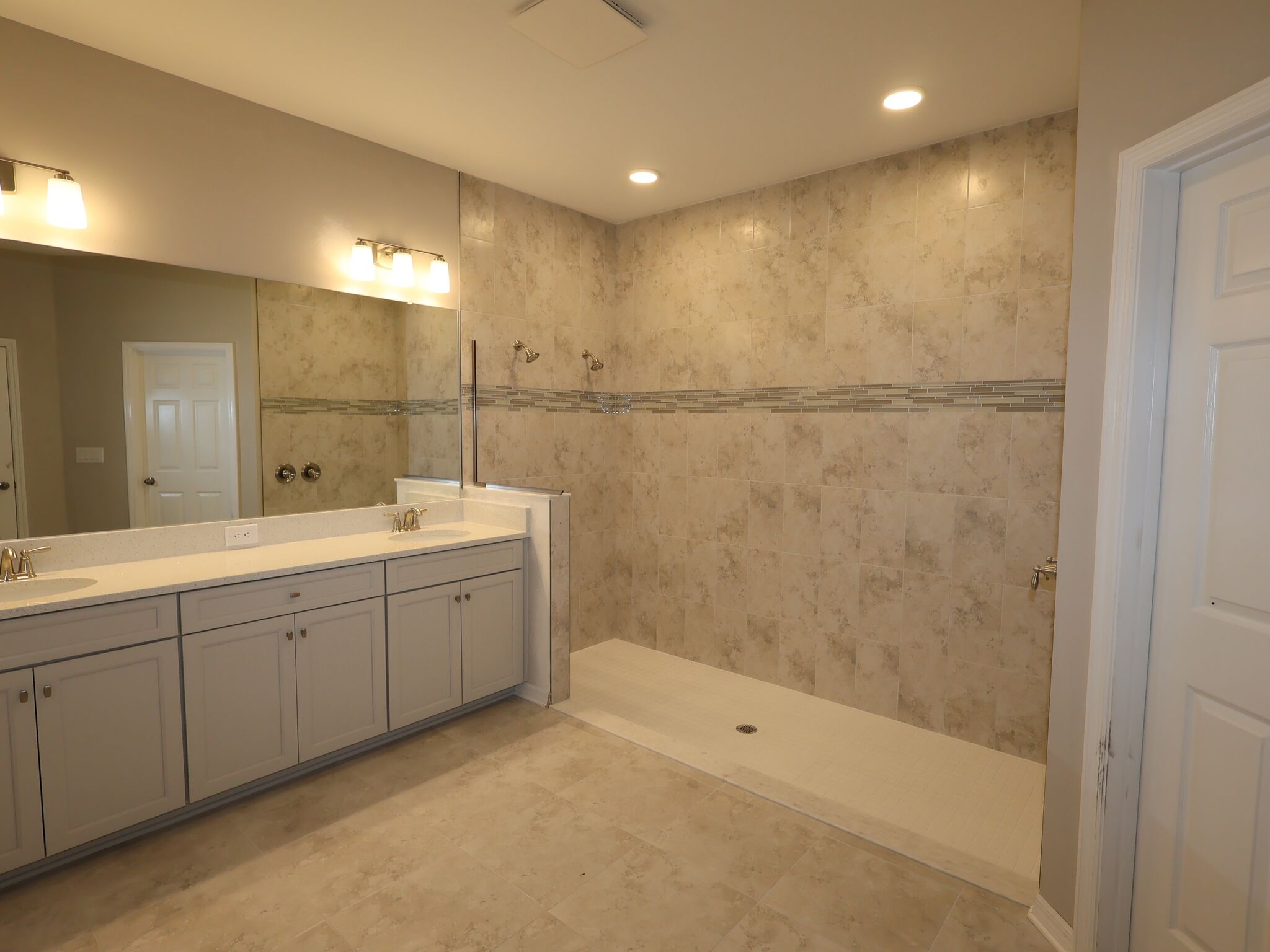 Owner's Bathroom