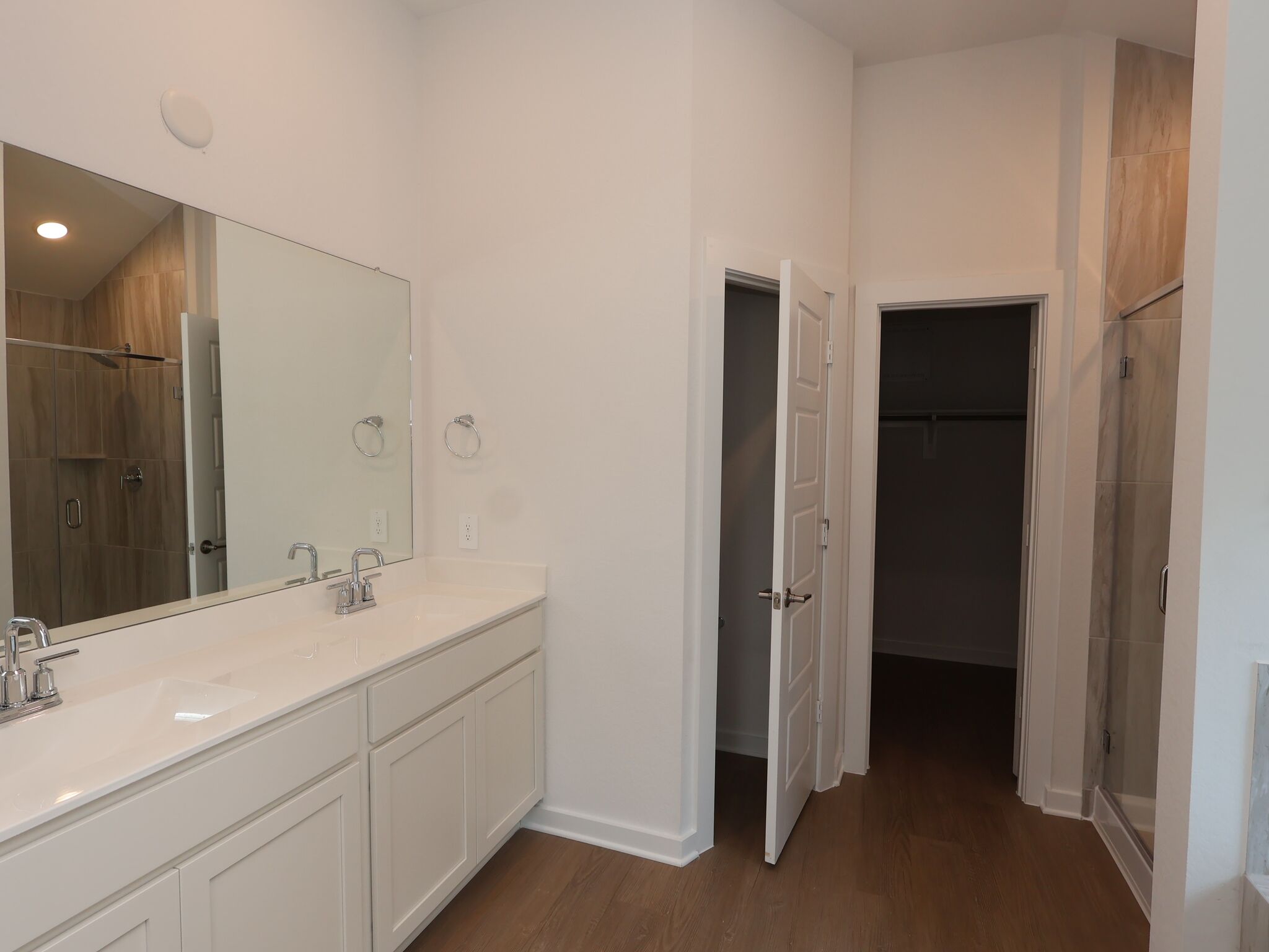 Owner's Bathroom