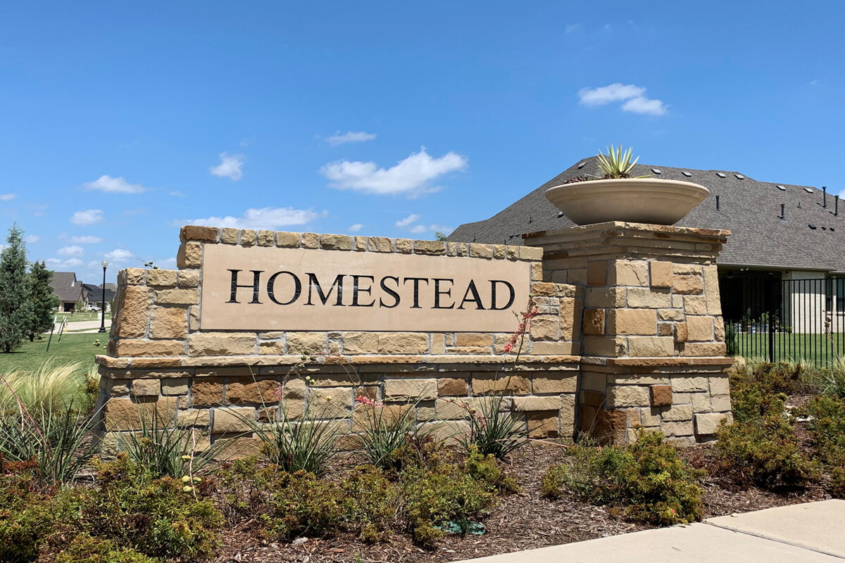 Homestead New Homes in Sunnyvale, TX M/I Homes