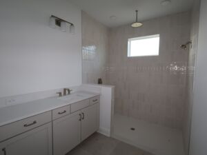 Owner's Bathroom