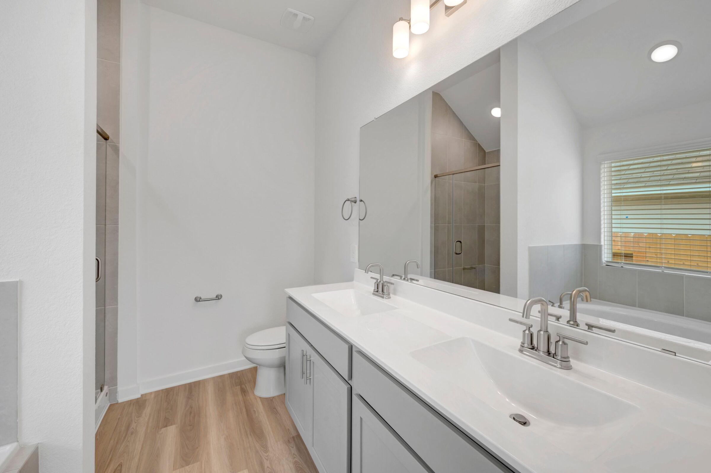 Owner's Bathroom